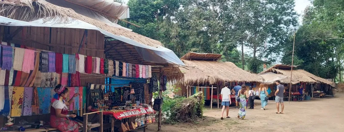 Full day van charter, Chiang Rai and Long Neck Village