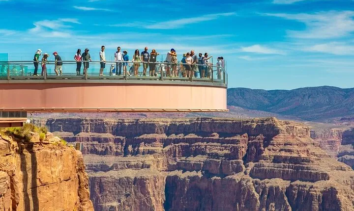 Spanish Grand Canyon Tour with Skywalk Access and Lunch