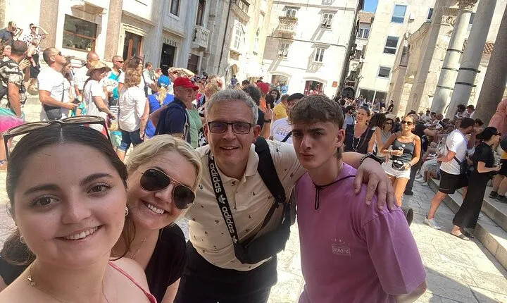 THE BEST PRIVATE WALKING TOUR-amazing SPLIT & Diocletian's PALACE