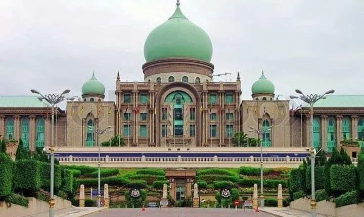 Putrajaya Tour From Kuala-Lumpur