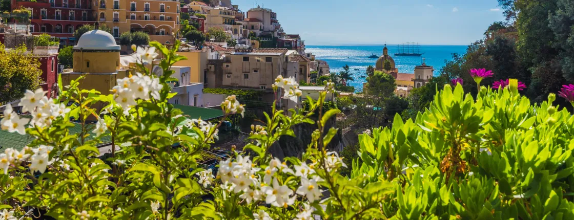 Day Tour to Pompeii and Positano from Rome