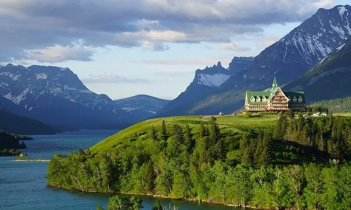 Waterton National Park Adventure Day tour from Calgary