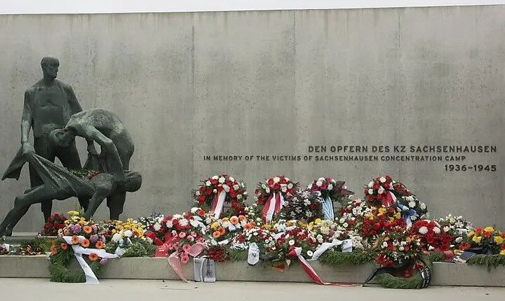 Memorial and Museum Sachsenhausen Camp by Private Car