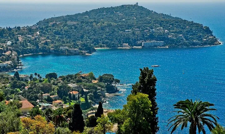 5-day Private Paris, Burgundy, Provence, Nice Live Guided Tour