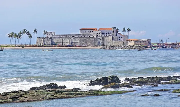 Cape Coast-Elmina Castles and Kakum National Park Tour