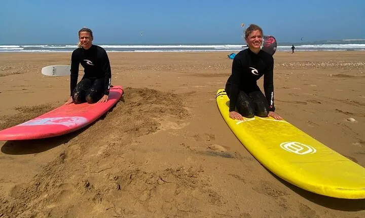 Join our Surfing cours with one of best teacher