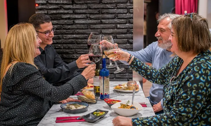 Flamenco Restaurant and Show in Alegria