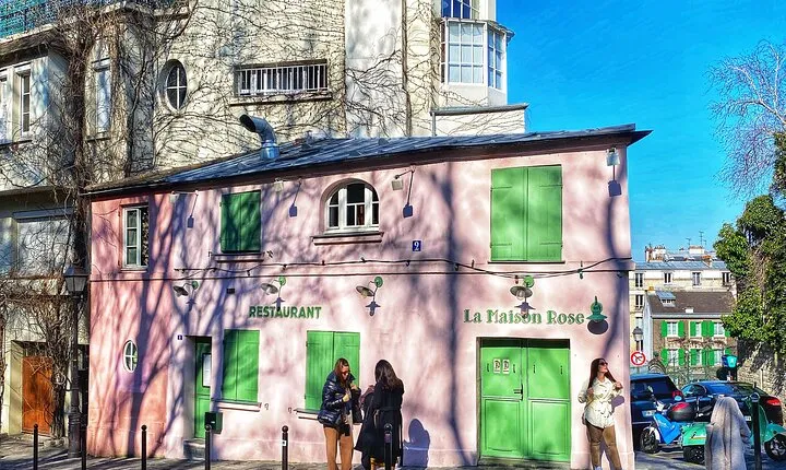 Private Experience through Montmartre