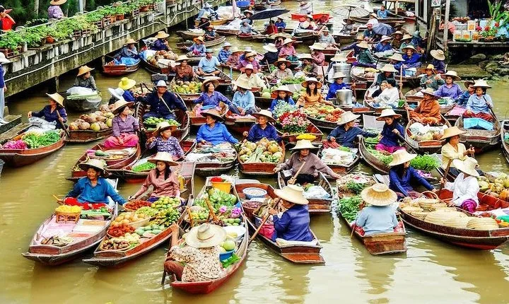 Thaka Floating Market: Thailand’s Most Authentic Experience