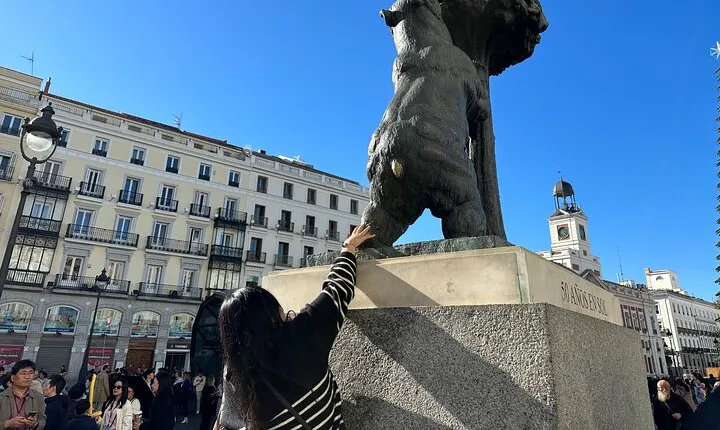 Madrid City Highlights Private Tour for kids and families