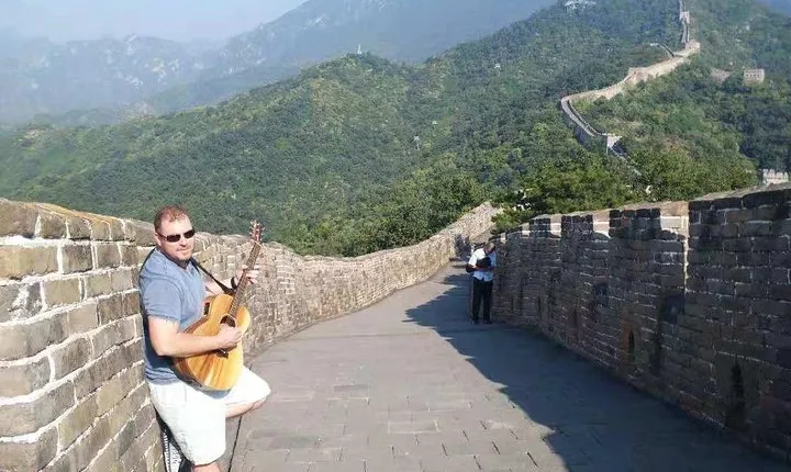 Beijing: Mutianyu Great Wall and Tea Ceremony with English Driver