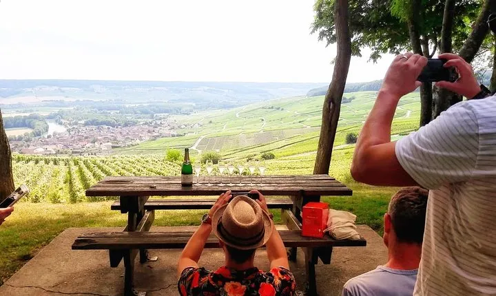 Exclusive Champagne Cellars & Dom Perignon Vineyards tour
