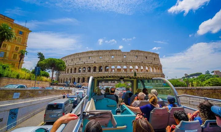 Rome Sightseeing Hop-on Hop-off Bus+ Colosseum/Ancient Rome Tour