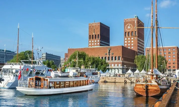 Oslo Highlights. Best Private Walking Tour of Oslo with a Local Guide.