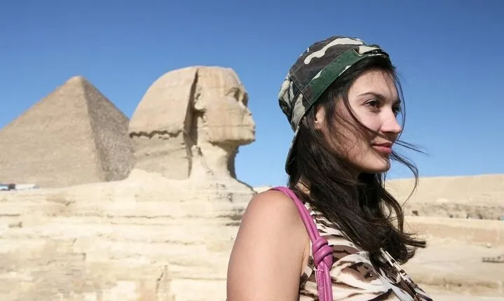 Discover Cairo from Hurghada: Mini Group Day Excursion