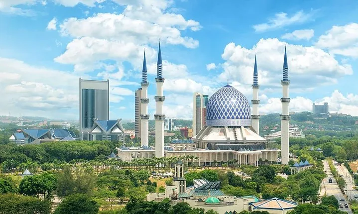 Blue Mosque And Batu Caves Tour