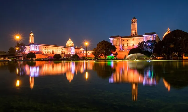 Delhi Night Walk Tour with Rickshaw Ride
