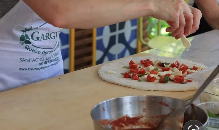 Sorrento tour, pizza school, extra virgin olive oil tasting