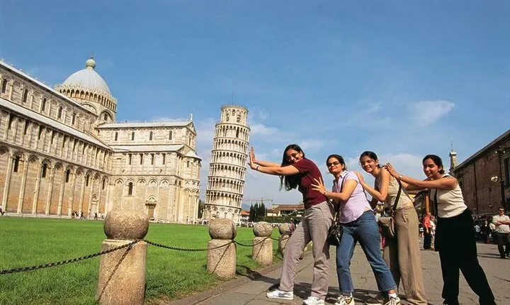 Pisa and Lucca Lunch&WineTasting Included from Florence