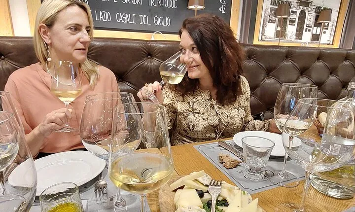 Rome: Life-Changing Wine & Olive Oil Tasting with food pairing