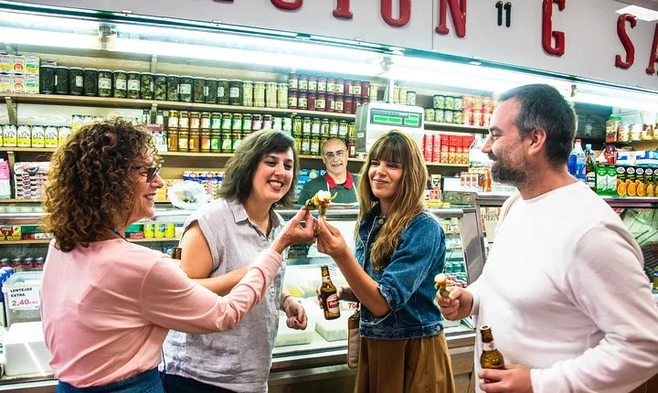 De Mercados: A Neighborhood Market and Tapas Experience