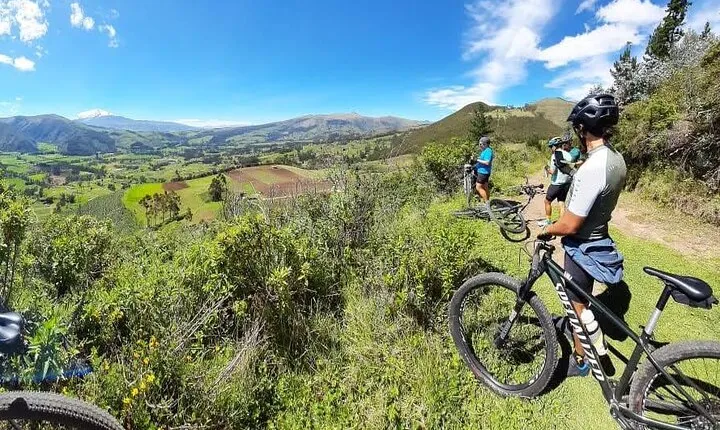 Otavalo and its surroundings by bike