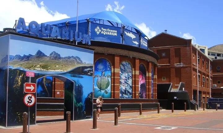 Robben Island Two Oceans Aquarium and Sunset Cruise