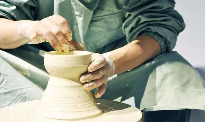 4-Hour Trip of Big Wild Goose Pagoda and Pottery Making Class In Xi'an