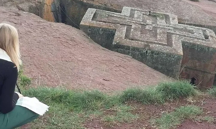 Tour 11 monolithic rock churches & museum in Lalibela & cave church with mummies
