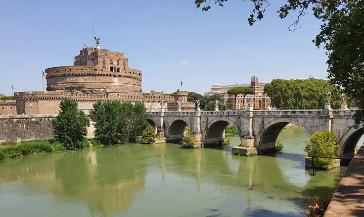 Private Guided Tour of Castel Sant'Angelo by Archaeologist Donato PhD