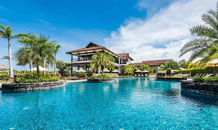 Private Shuttle From Liberia Airport To Hacienda Pinilla Guanacaste