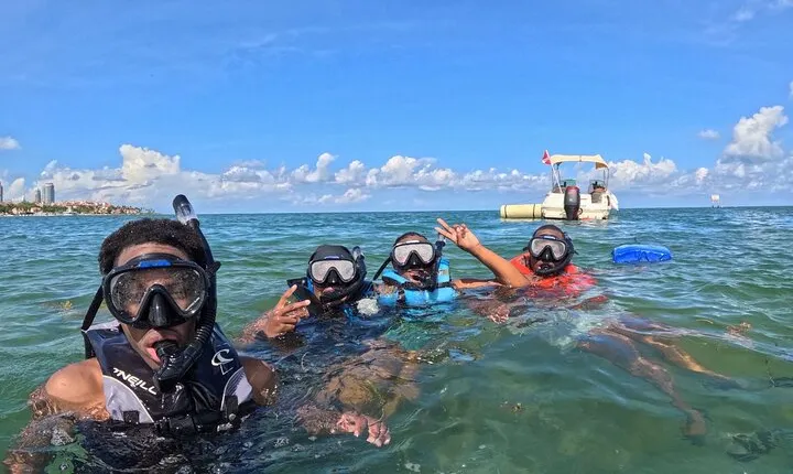 3-Hour Snorkeling Experience on SeaRay Sundeck 26' up to 8 guests