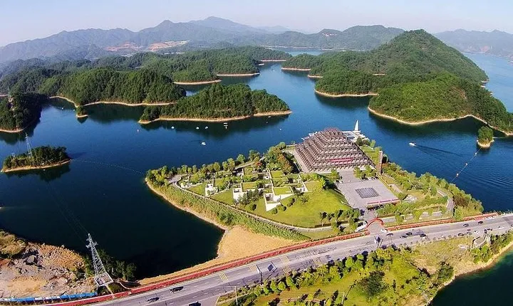 Private Transfer to Qiandao Lake from Hangzhou