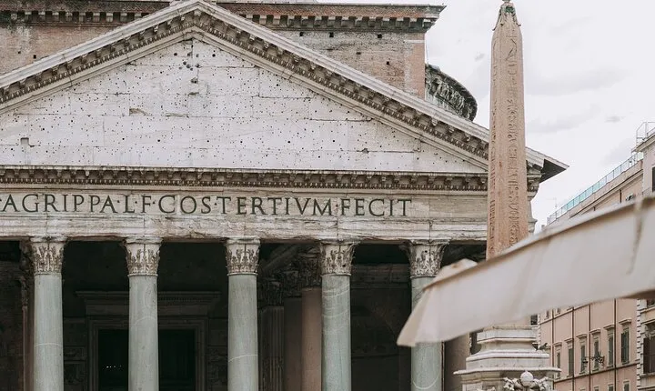 8 Hour Private Tour in Rome with tour guide and driver with hotel pick up 