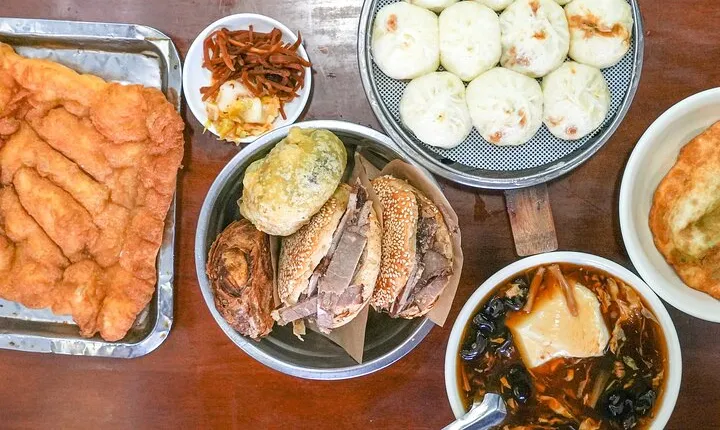 Beijing Hutong Breakfast Food Tour