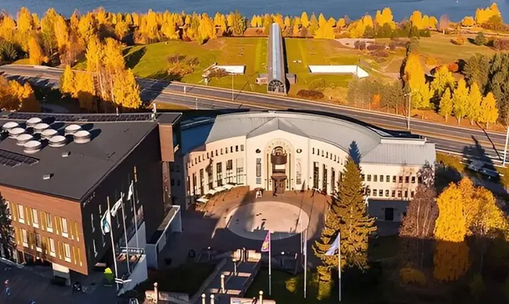 All In One Rovaniemi Day Tour with Arctic Animals and Arktikum