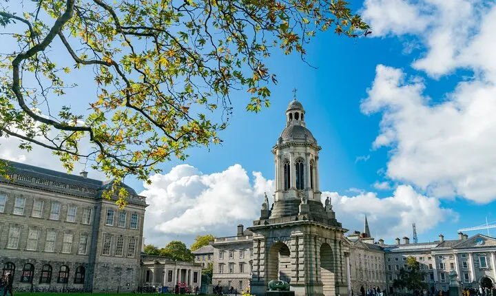 Private Dublin Tour with Trinity College and Old Library