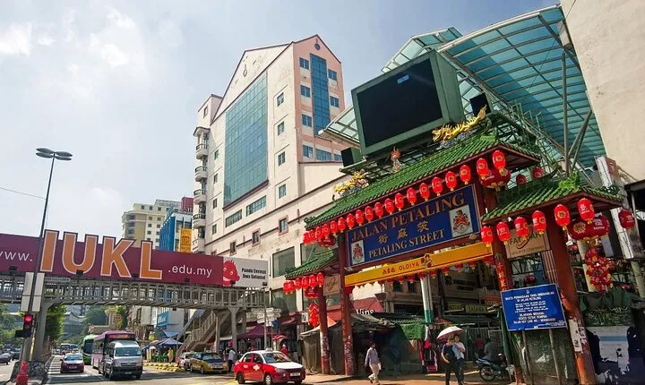 Exploring The Tastes of Chinatown In Malaysia
