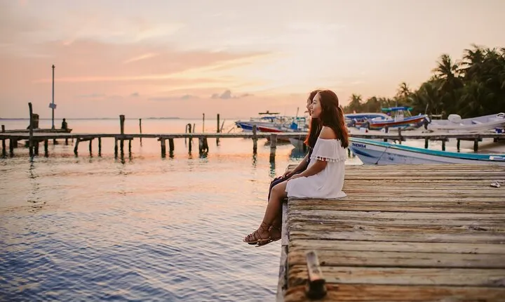 Private Vacation Photography Session with Local Photographer in Cancun
