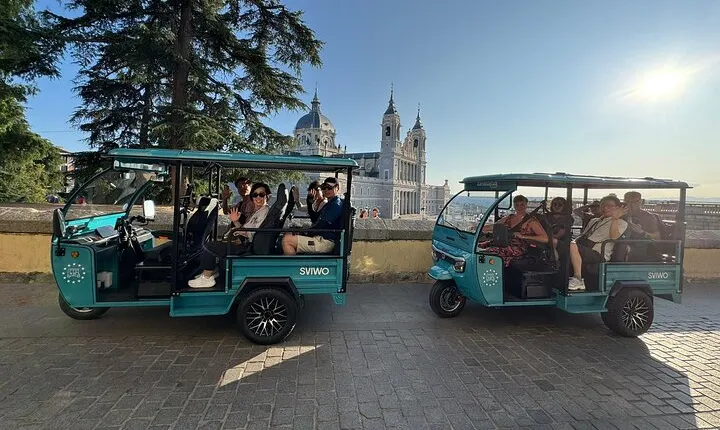 Explore Malaga comfortably with Electric Tuktuk