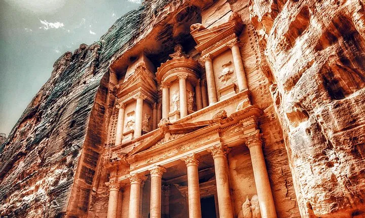 4 Day Tour to Petra, Wadi Rum and Dead Sea Included