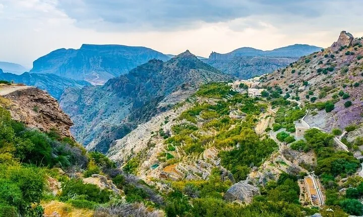 Full Day Trip to Nizwa and Jabal Akhdar from Muscat