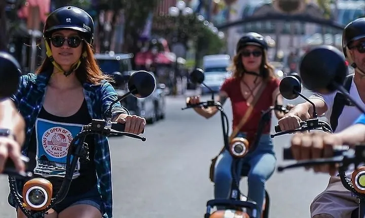 1 Hour GPS Guided Scooter Tour: Harbor/Gaslamp Quarter