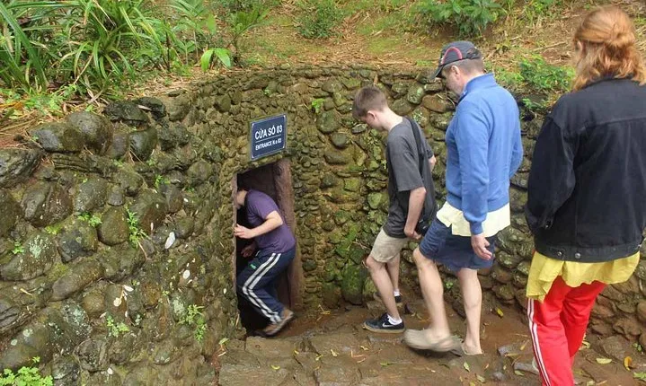 Hue to Vinh Moc Tunnels and Khe Sanh Combat Base(Vietnam DMZ)
