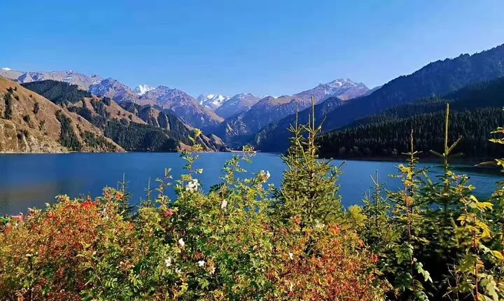 Private Day Tour to Tianchi Heavenly Lake and Red Hill fr Urumqi