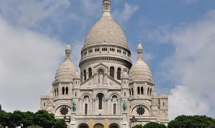 Paris Latin Quarter Walking Tour With A Guide