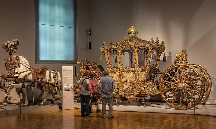Skip the Line:Imperial Carriage Museum by Schönbrunn Kaiserliche Wagenburg Wien