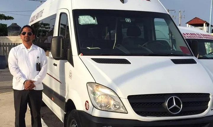 Chiquila Cancun Downtown Shuttle