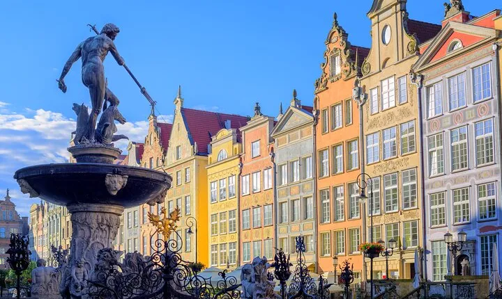 Lions & Unicorns of Gdańsk: Self-Guided Fantasy Puzzle Walk