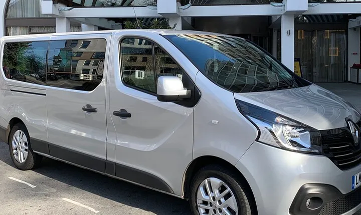 London to Heathrow Airport in a Private Minivan